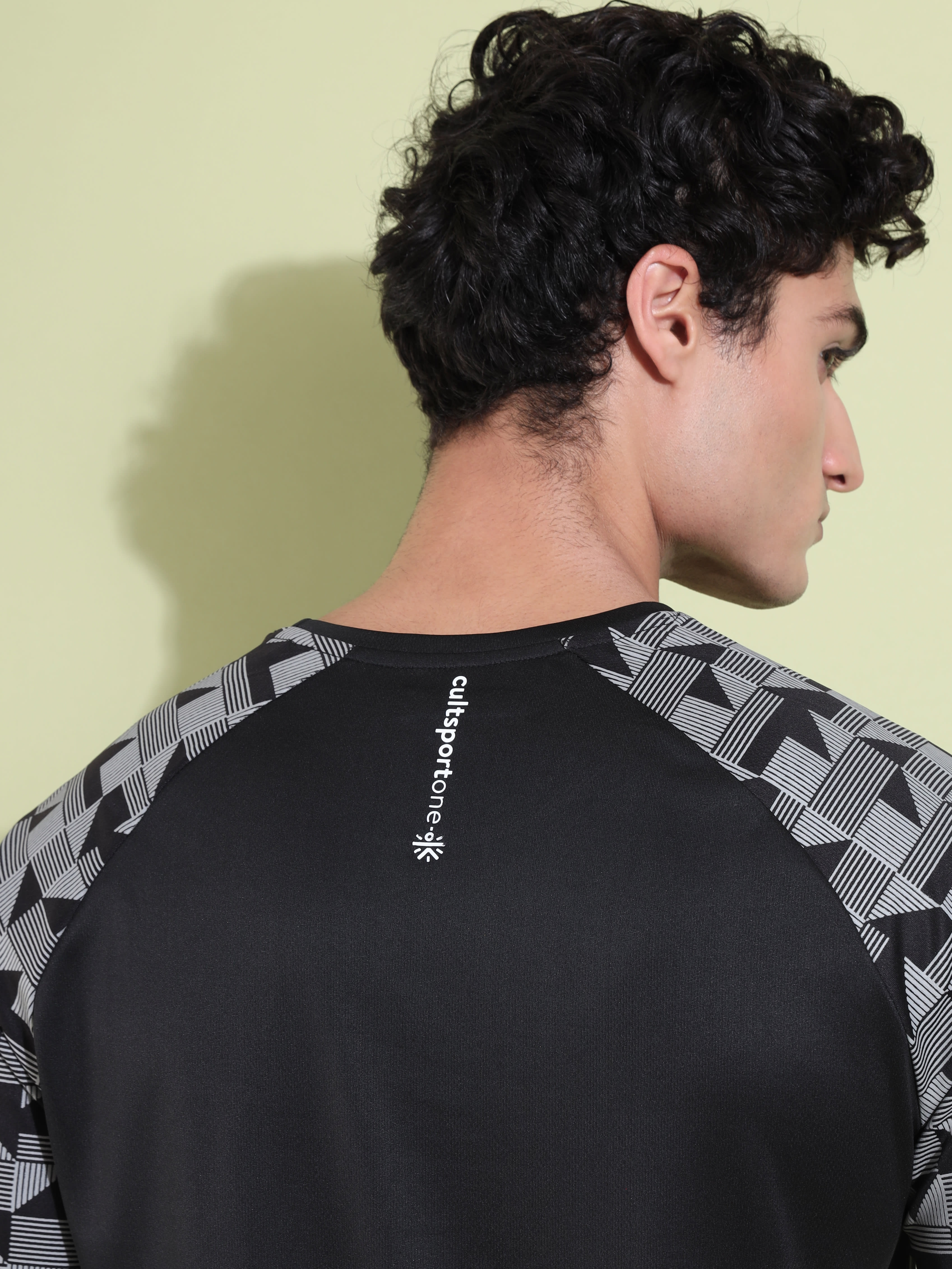 Aztec Print Raglan Workout T-shirt