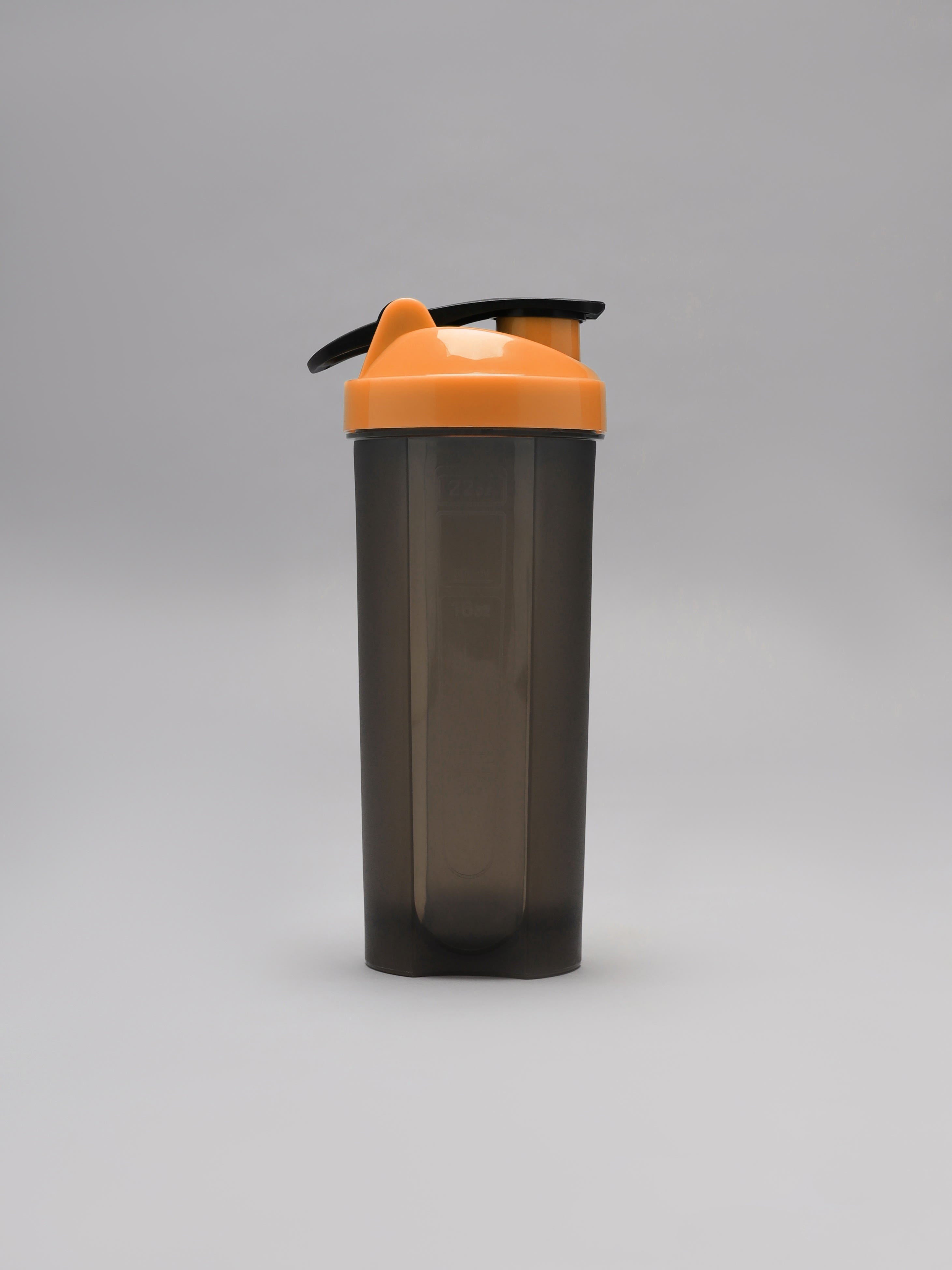 Spill Proof Flip Top Shaker with Blender Ball
