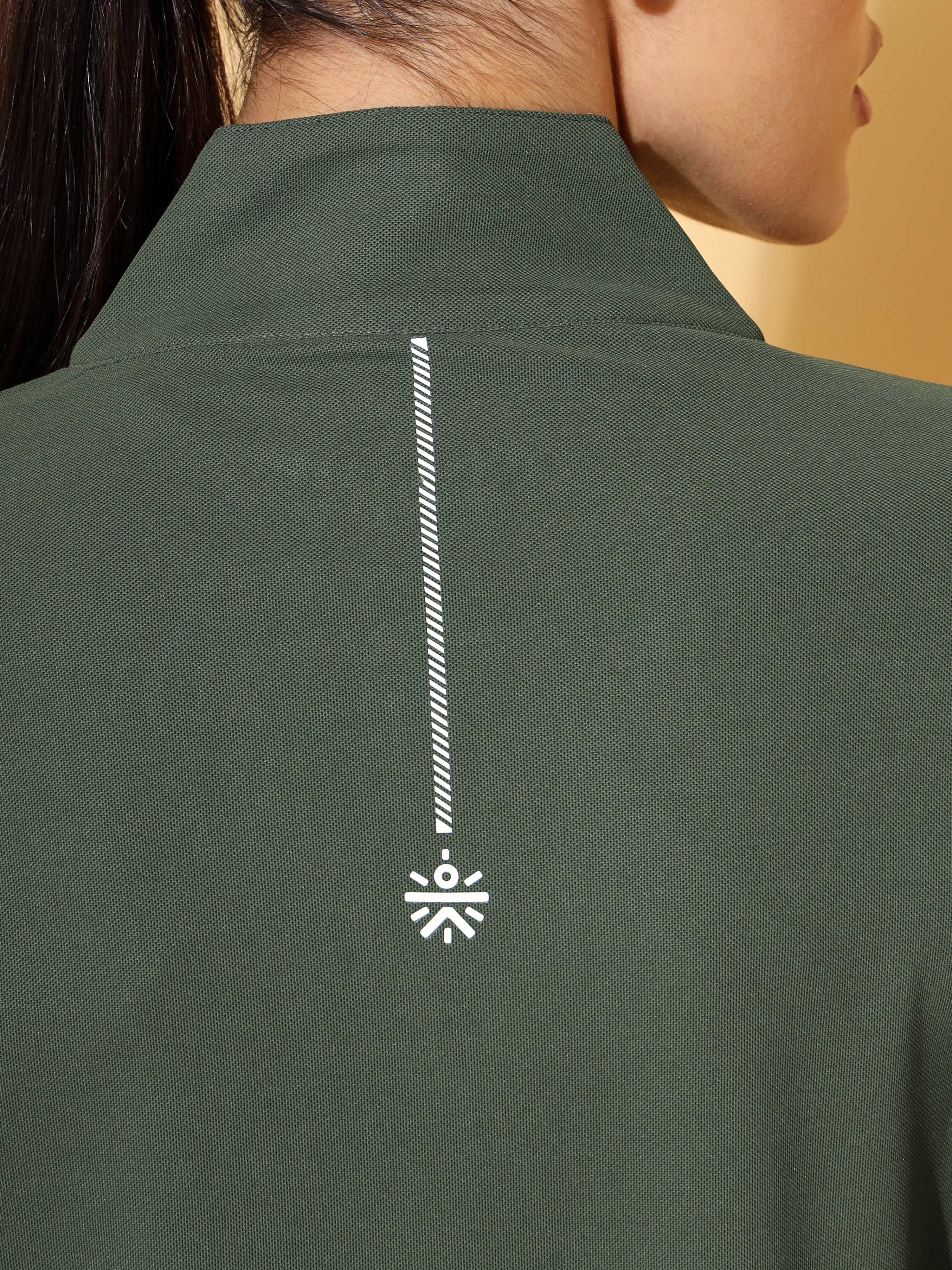 Performance T-shirt with Thumbholes