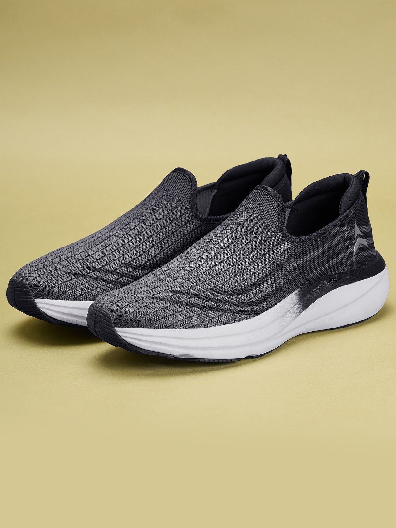 Avant Men's Lujo Slip-On Walking Shoes-D.Grey