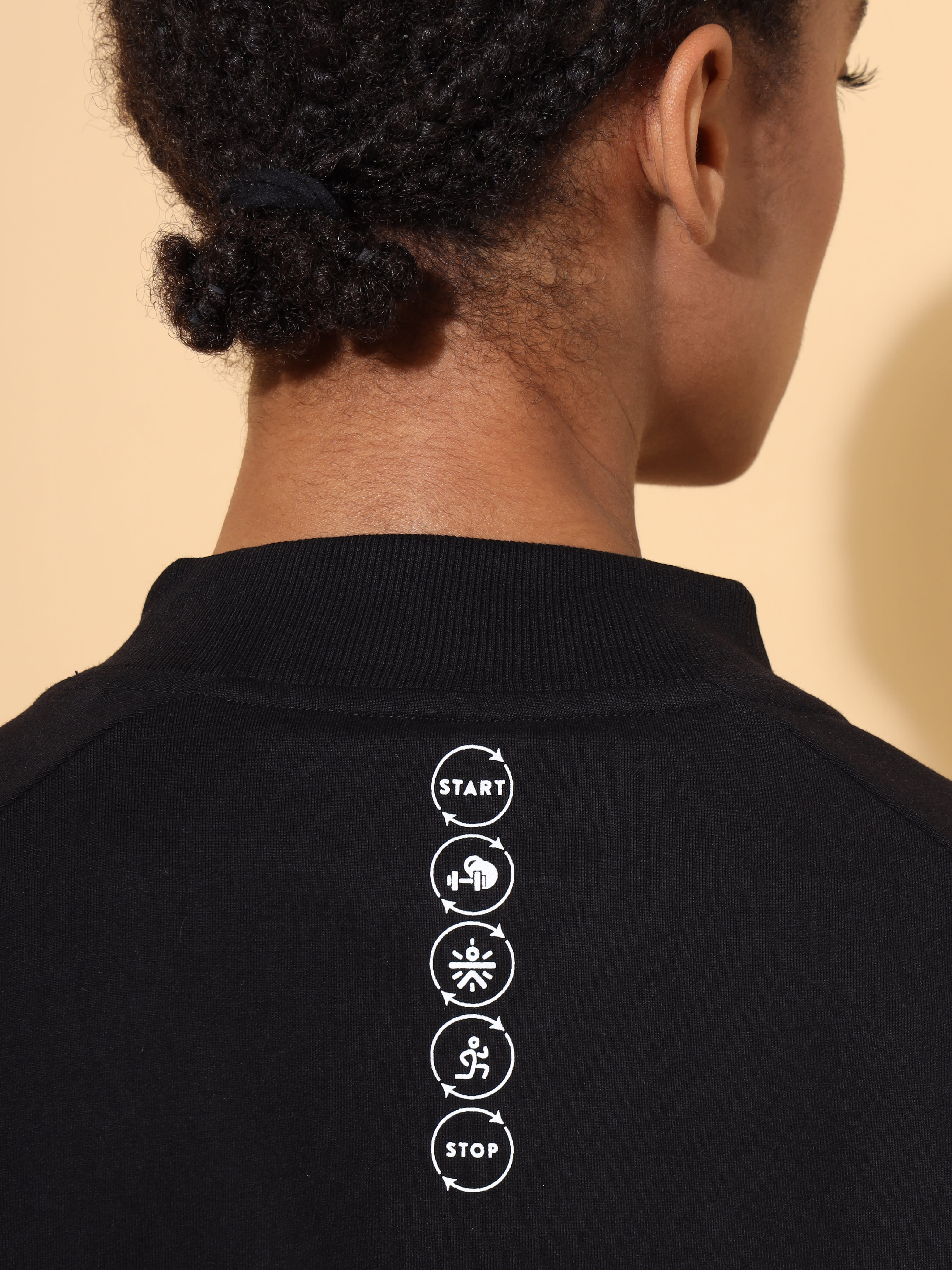 Layr Crop Lifestyle Sweatshirt