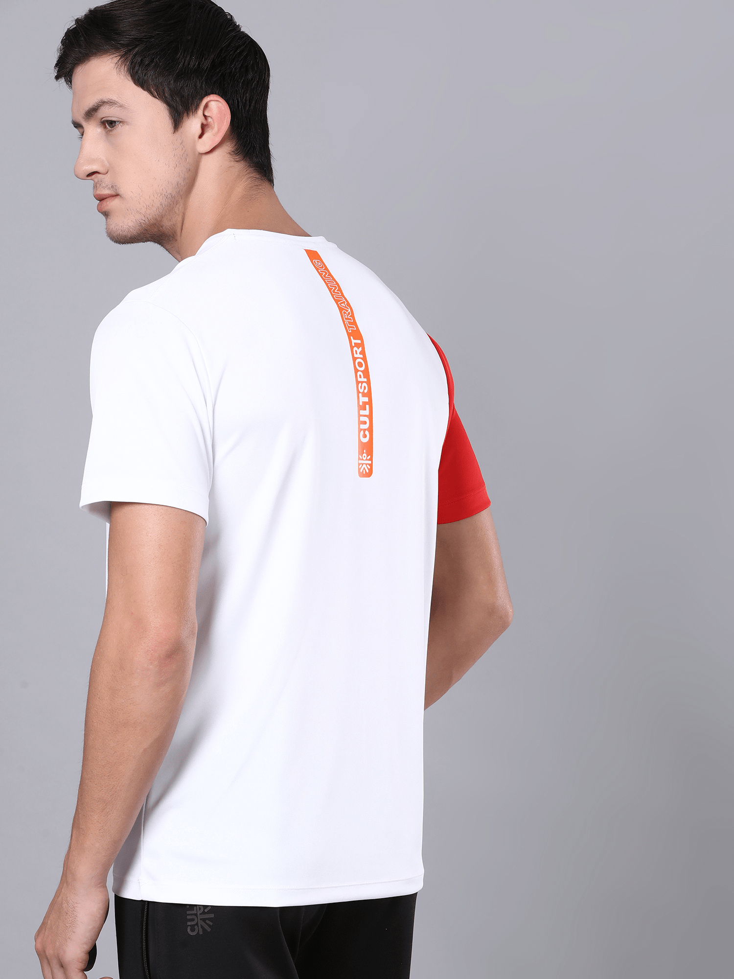 Abrstract Dia White Workout Tee
