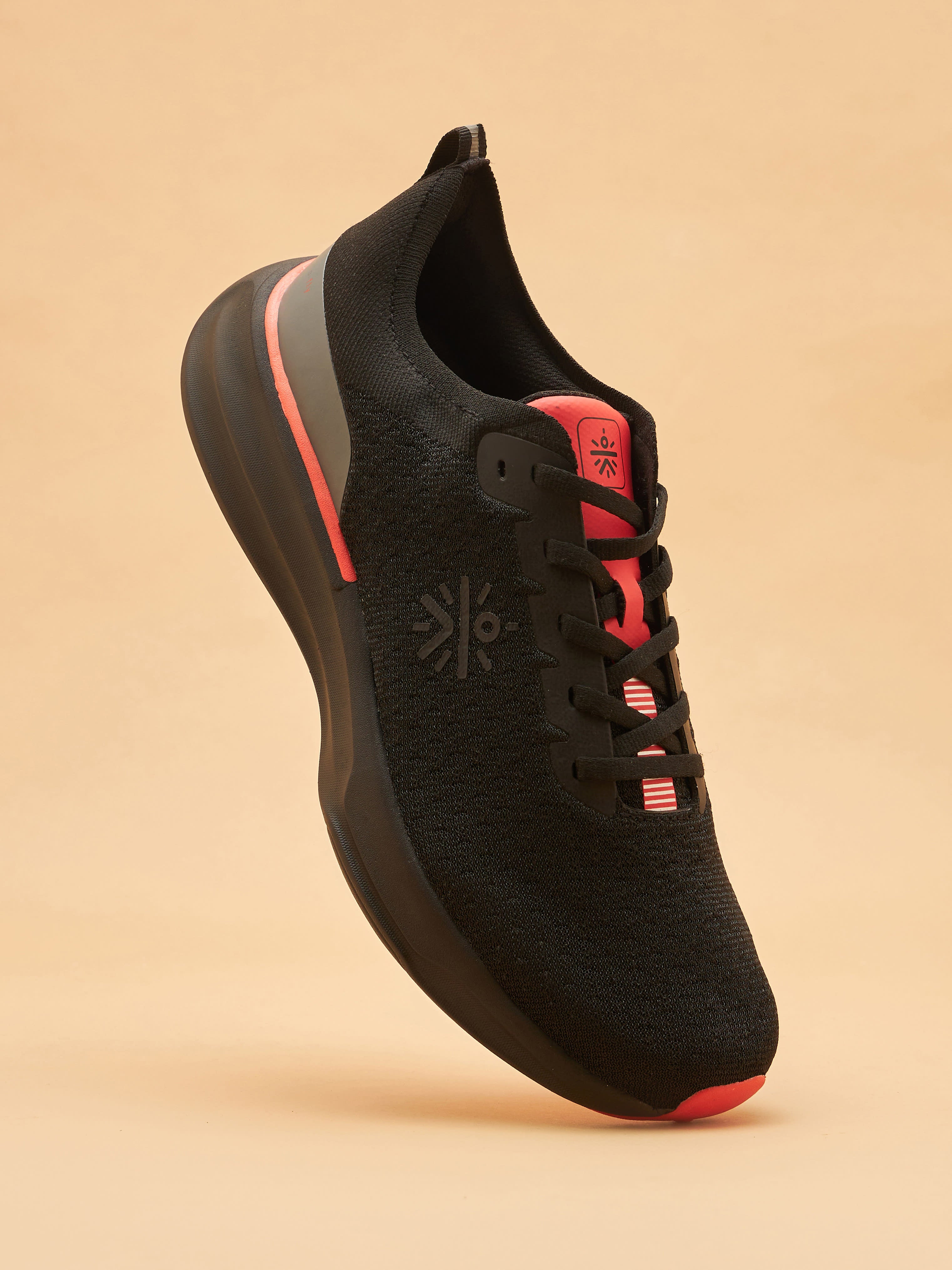 cult Versa Fly Men Running Shoes - Black/Red