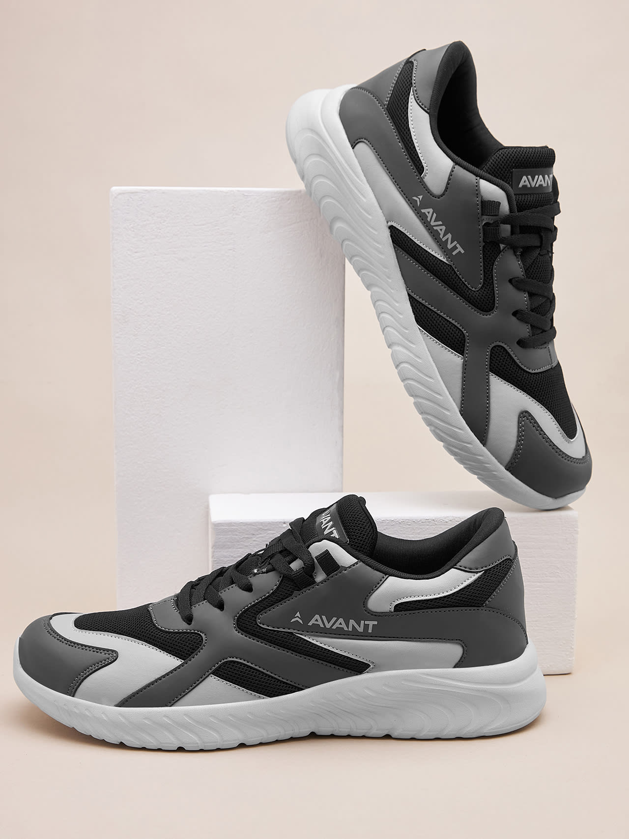 Avant Men's HyCross Sports Shoes-Multi Colour