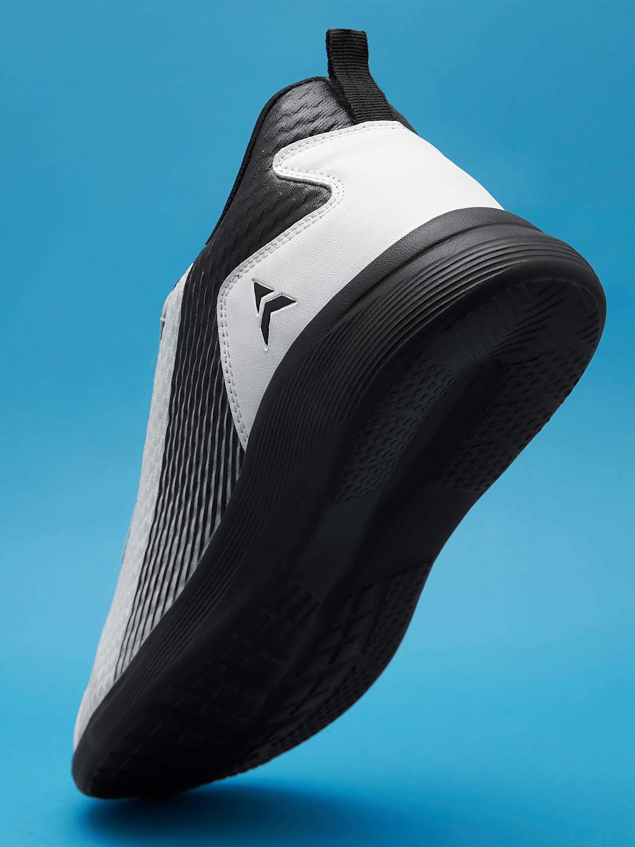 Avant Men's Alpha Sports Shoes-White/Black