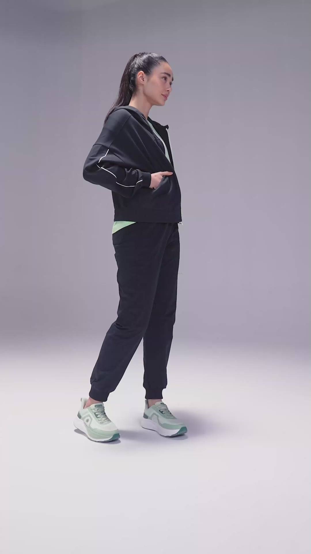 Women's Black Airport Travel Joggers