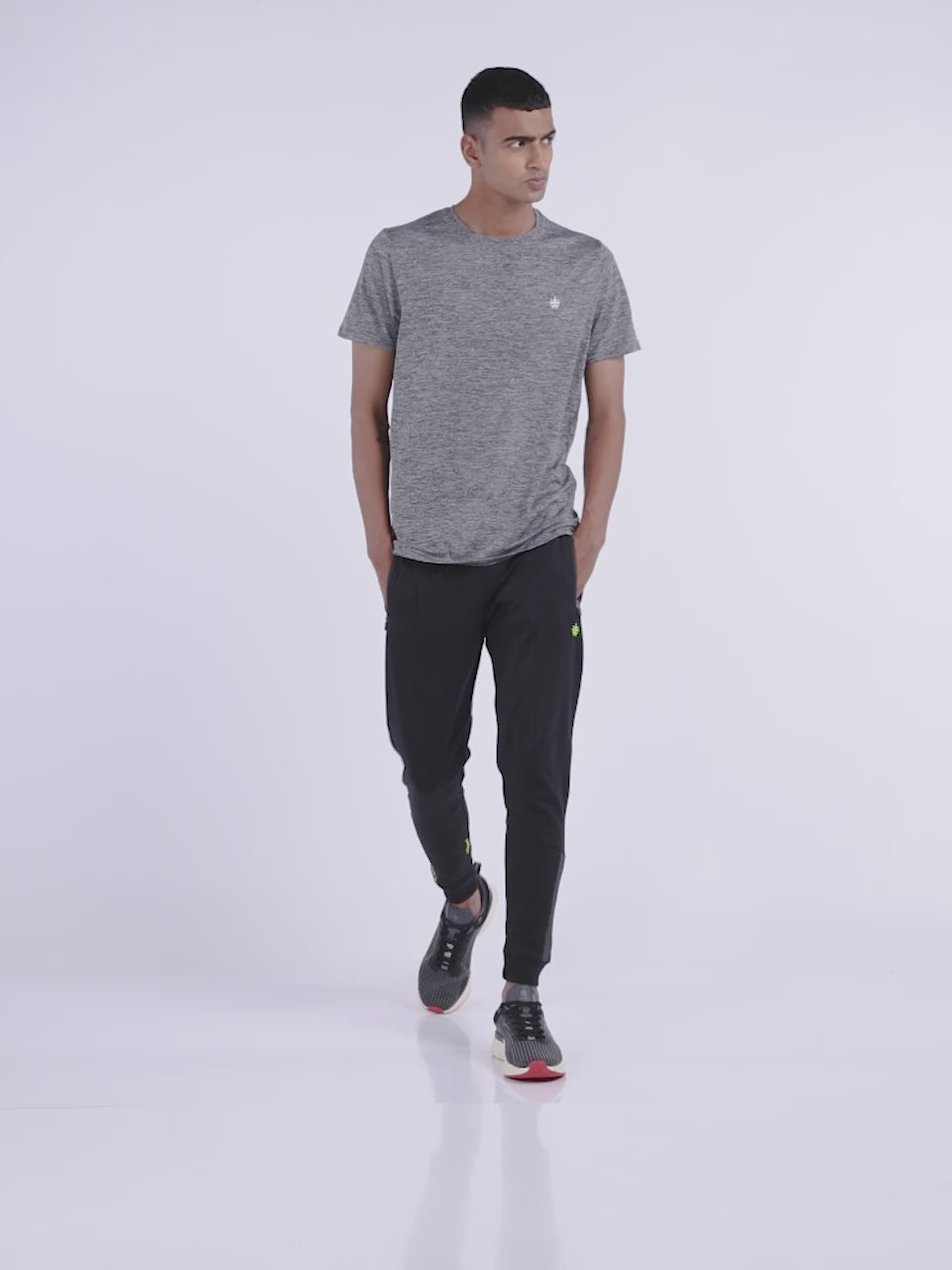 33c7977657ff452a80130c5a2b51aef8