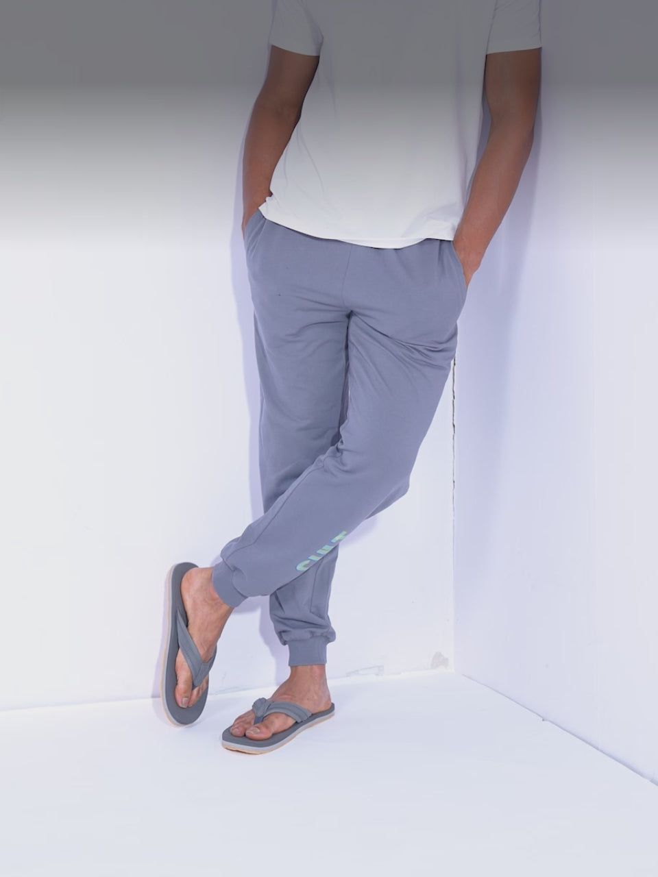 cult Men's Breez Flip Flops - Grey