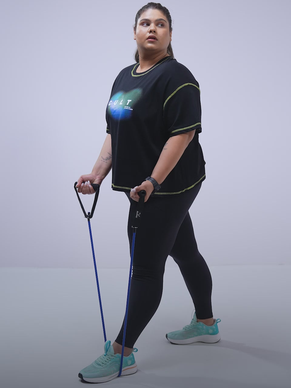 Women's Black Training Essential Graphic Plus Size Boxy Fit T-shirt