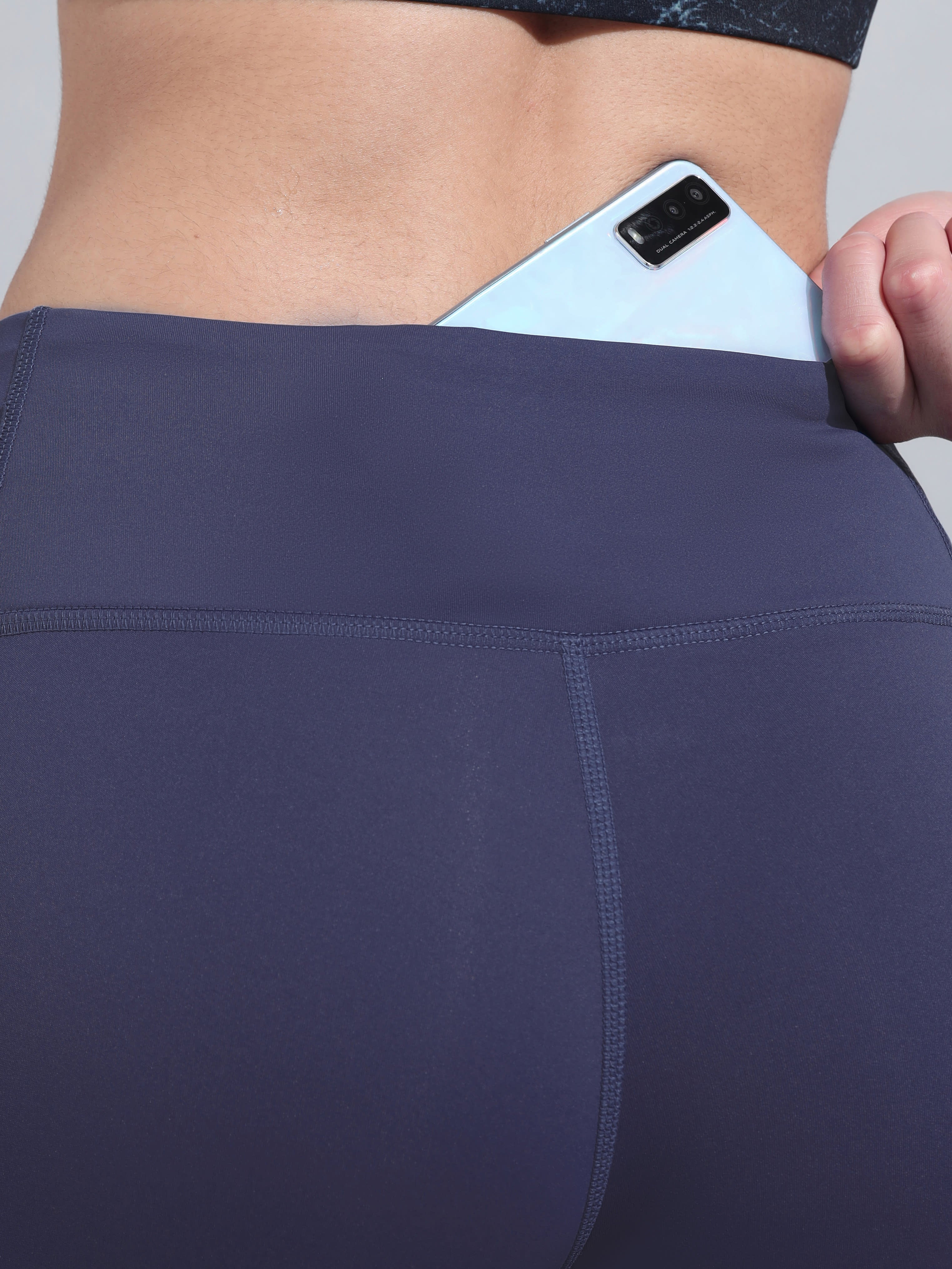 Navy Absolute Fit Tights with Geometric Pattern and Back Pocket