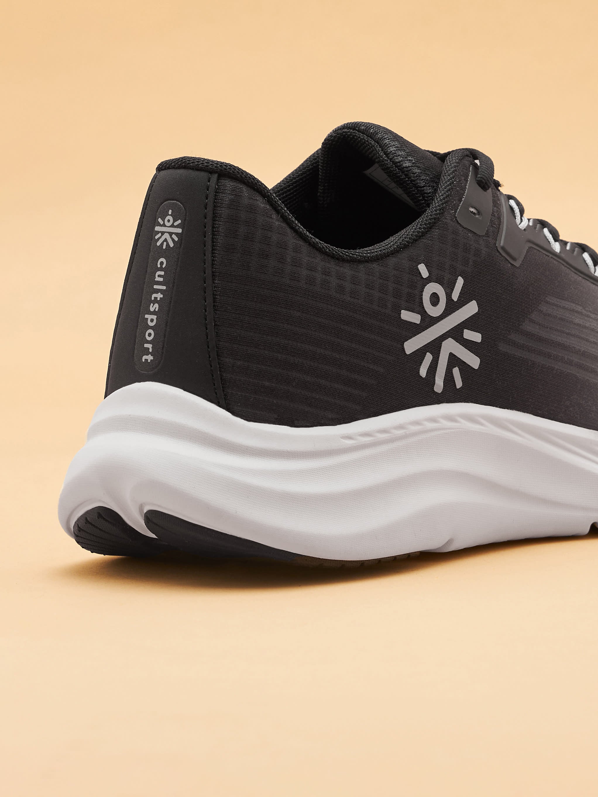 cult Thunderbird Men Running Shoes - Black/Ash Grey