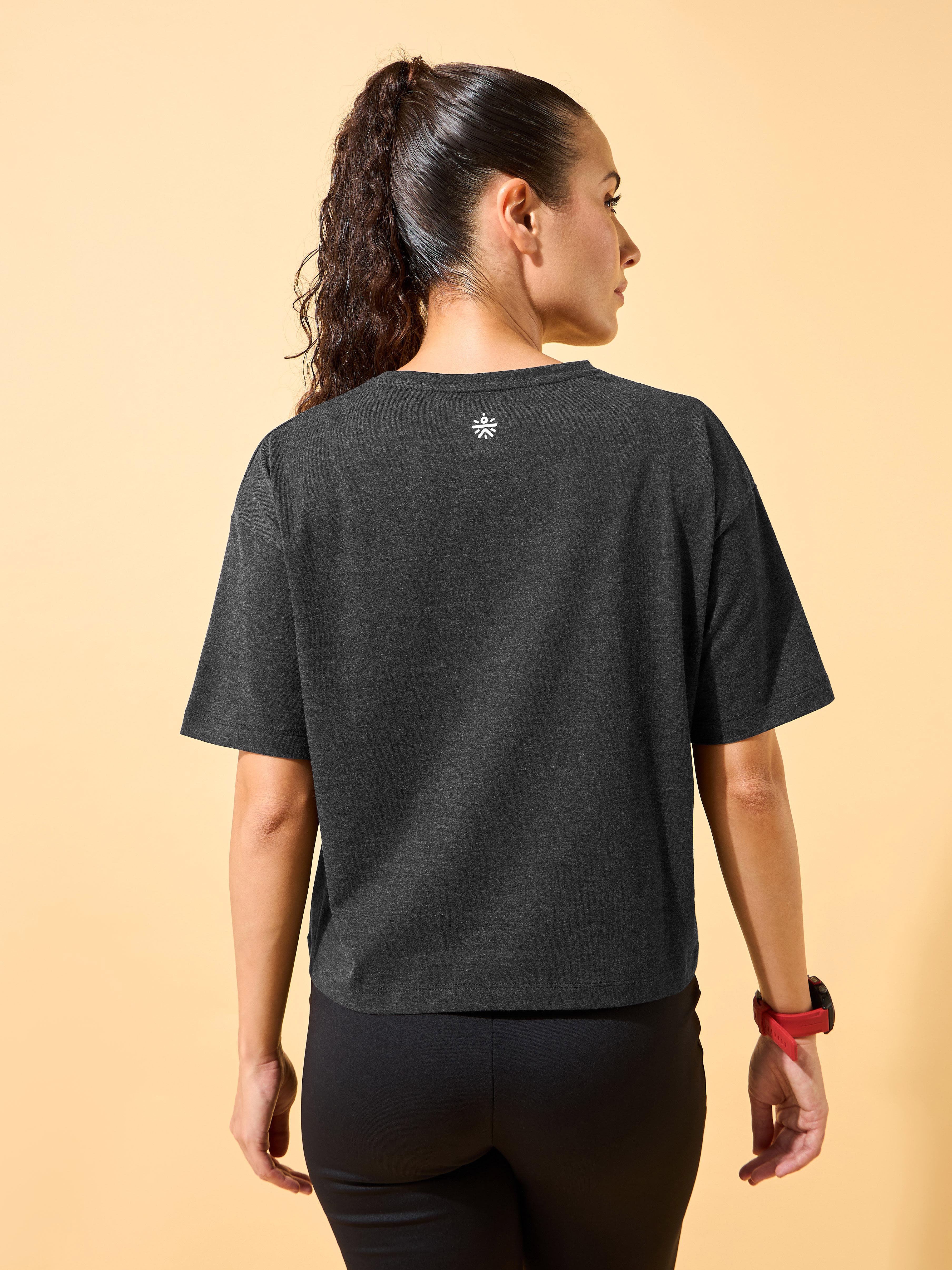 Sporty Chic Boxy Crop T-shirt