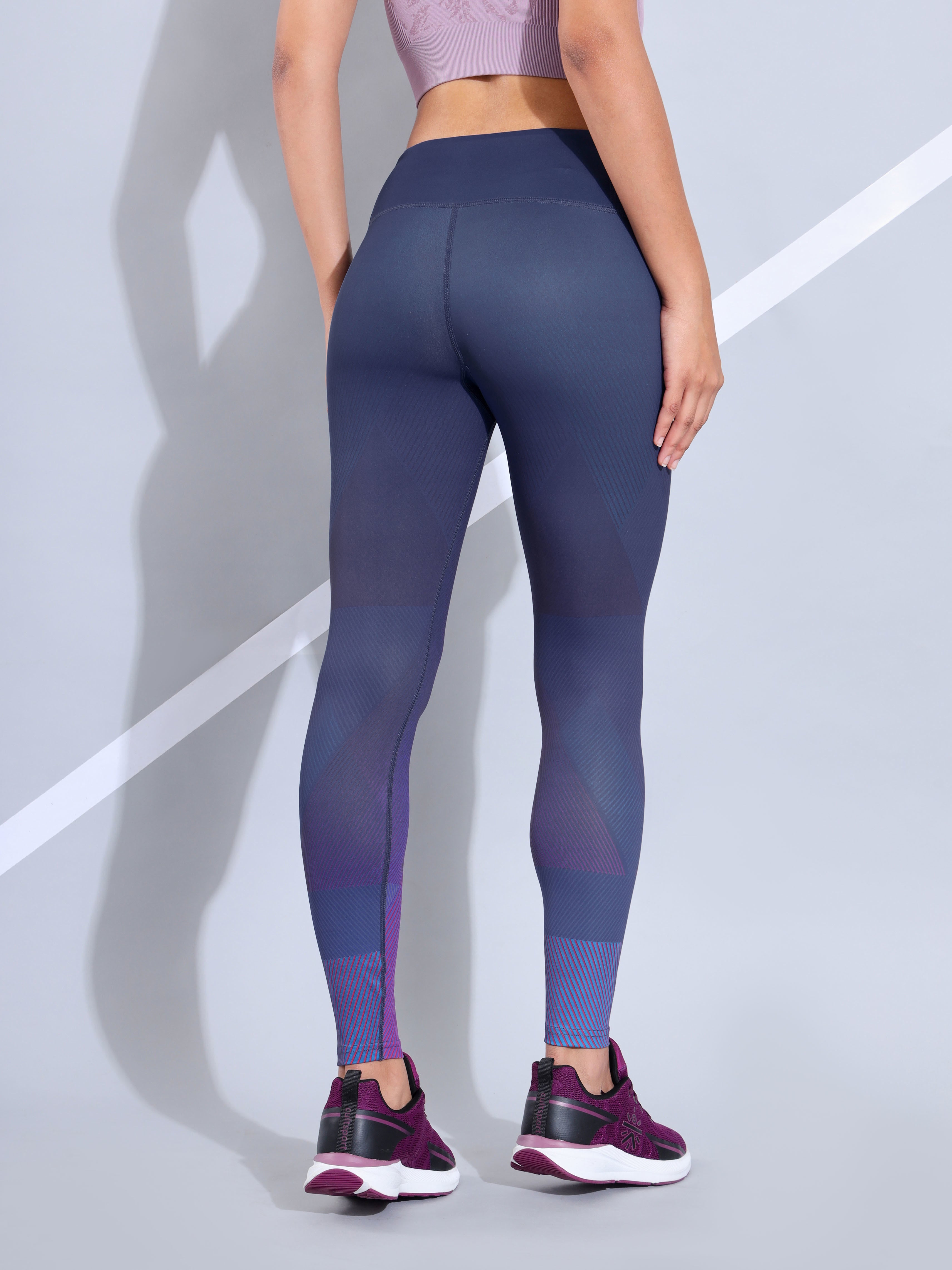 Navy Absolute Fit Tights with Geometric Pattern and Back Pocket