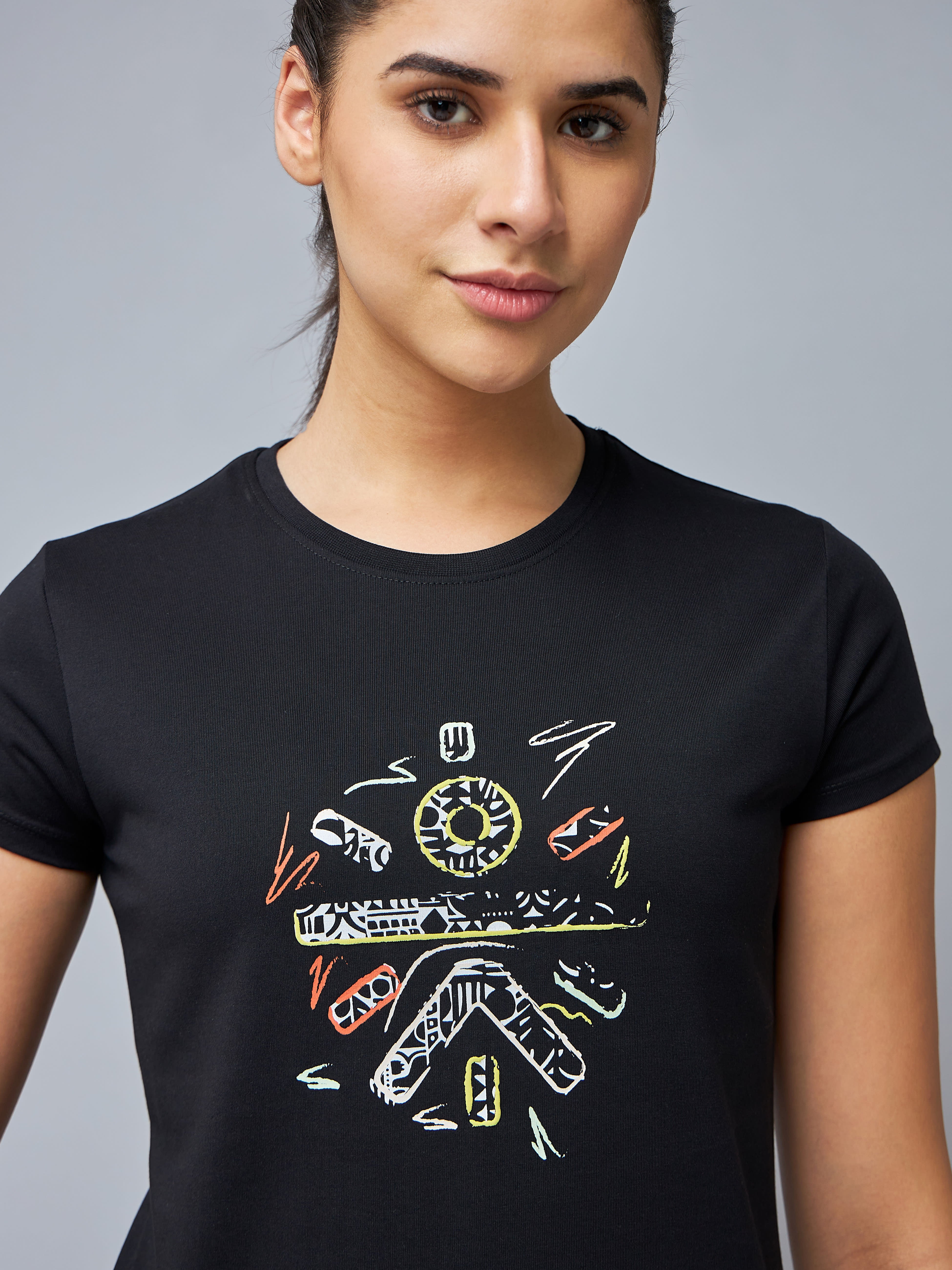 Signature Logo Graphic T-shirt