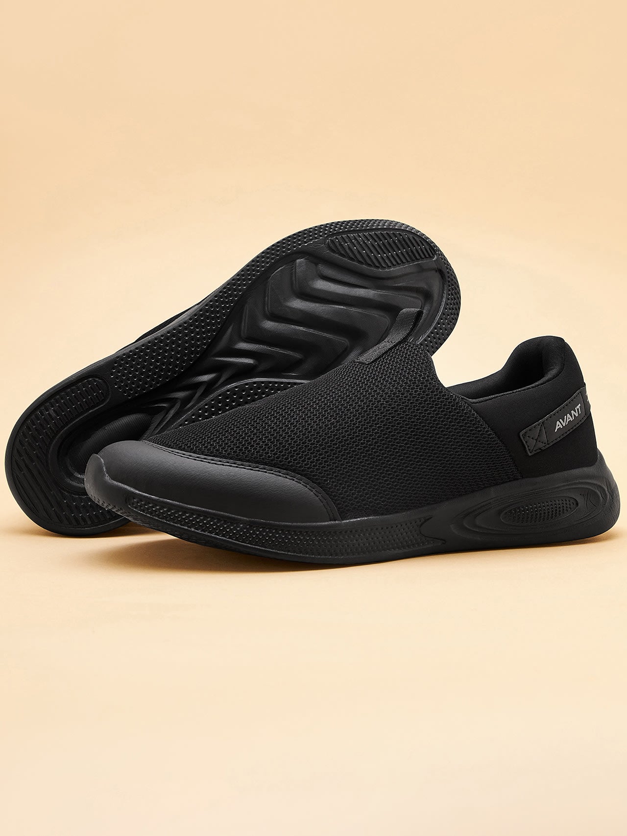 Avant Men's Comfit Slip-On Walking Shoes - Black