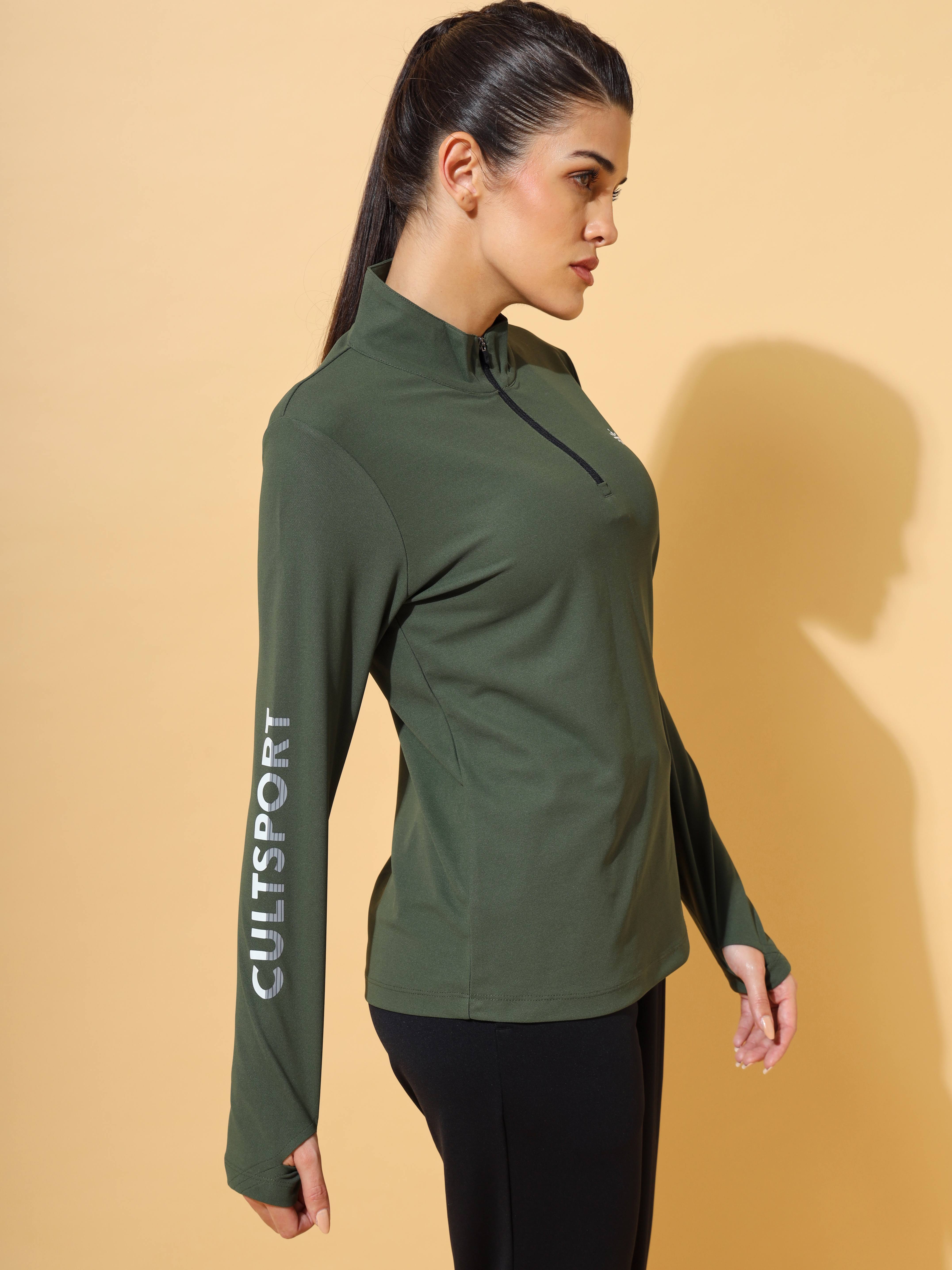 Performance T-shirt with Thumbholes