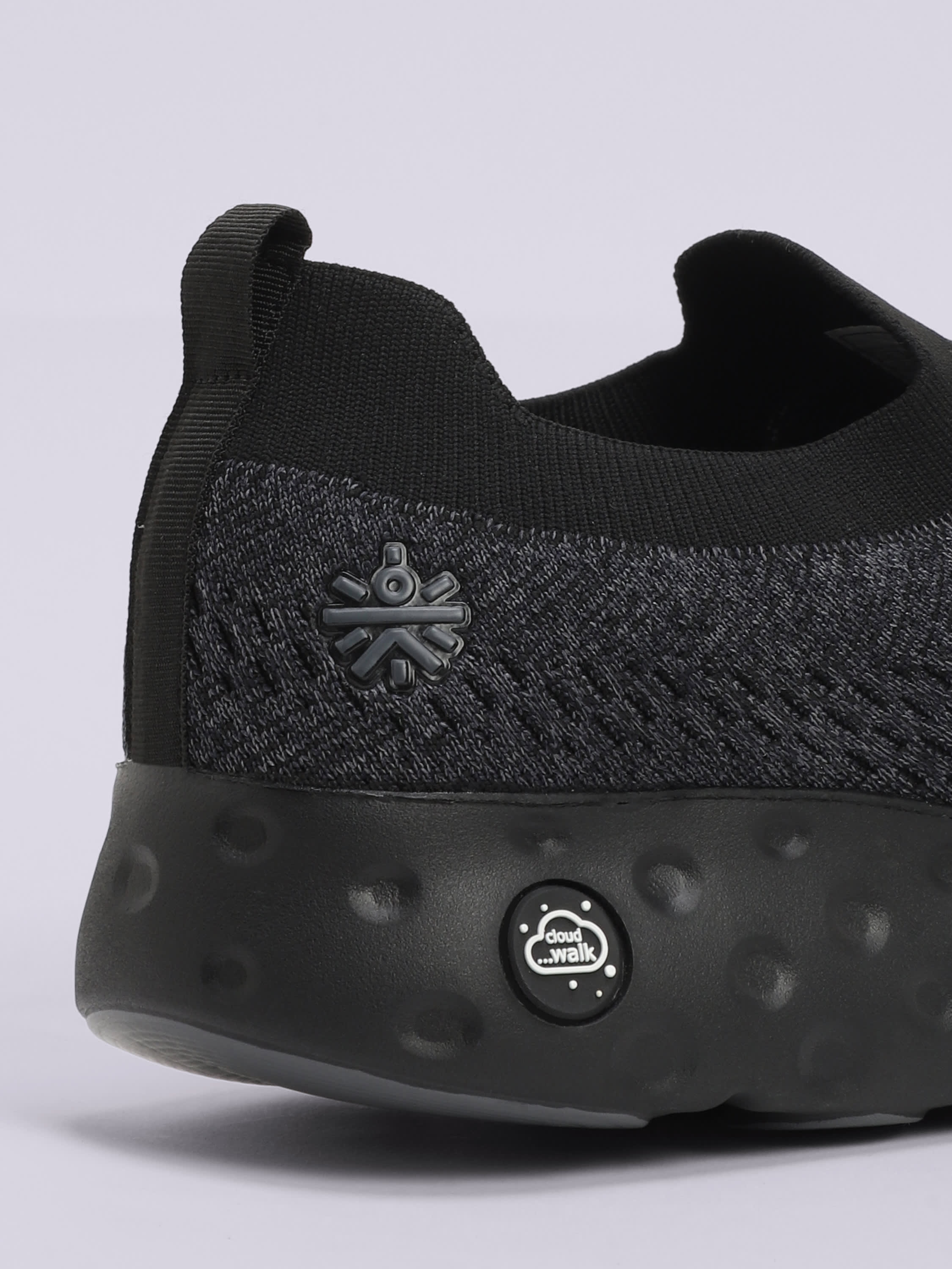 cult EZ+ Plush Men's Walking Shoes - Black/Grey