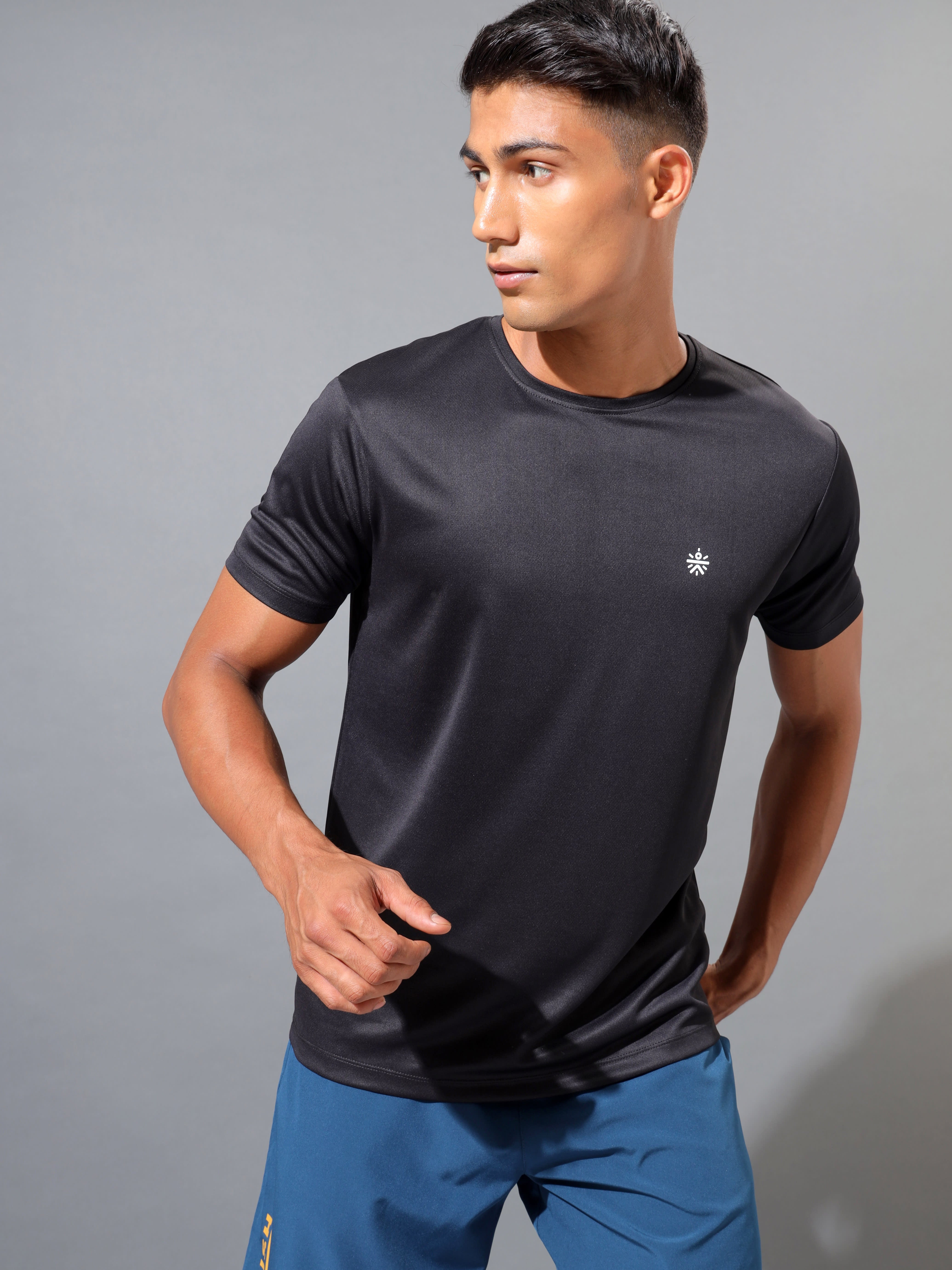 Solid Performance Logo T-shirt