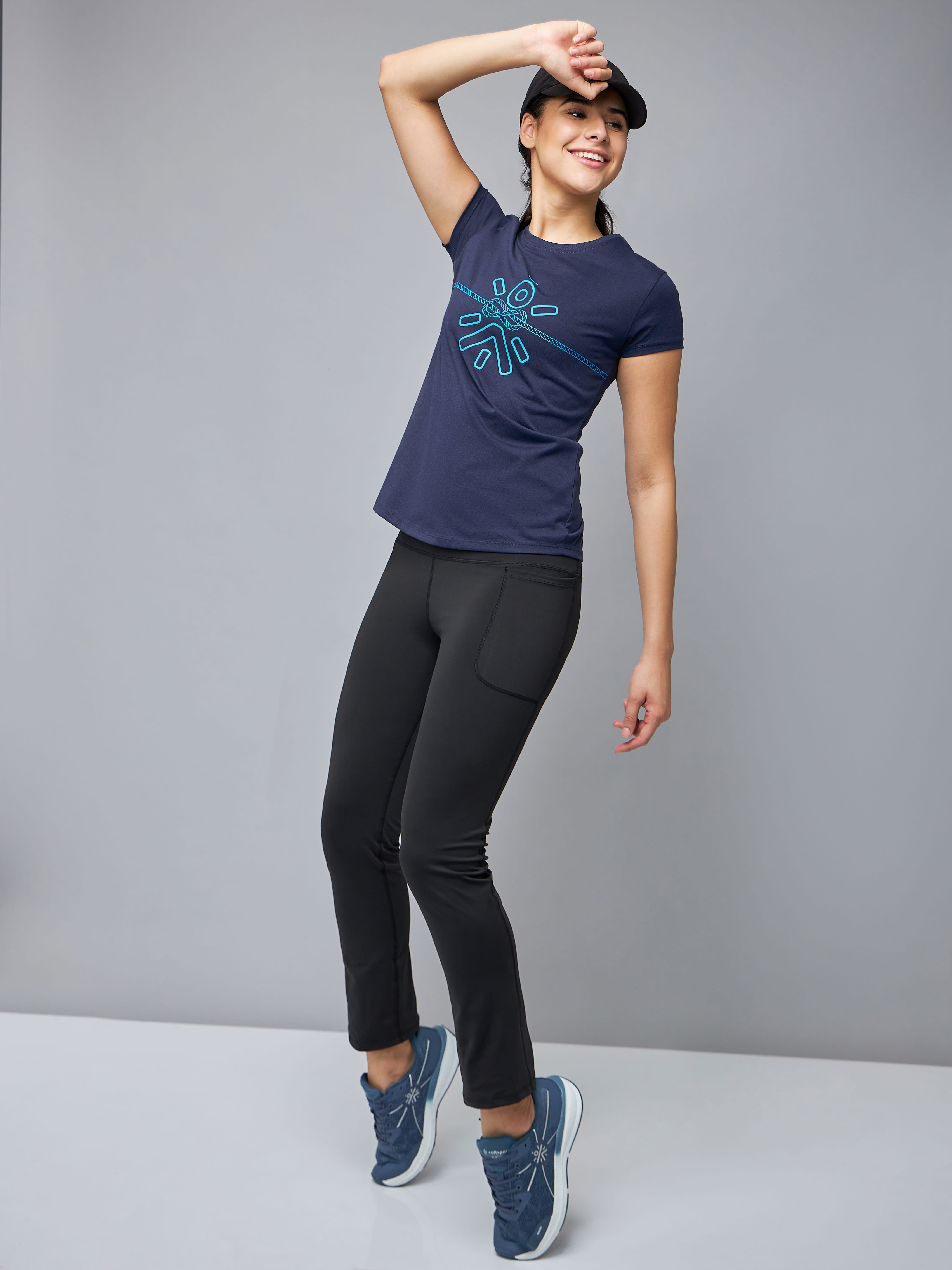 Signature Logo Graphic T-shirt