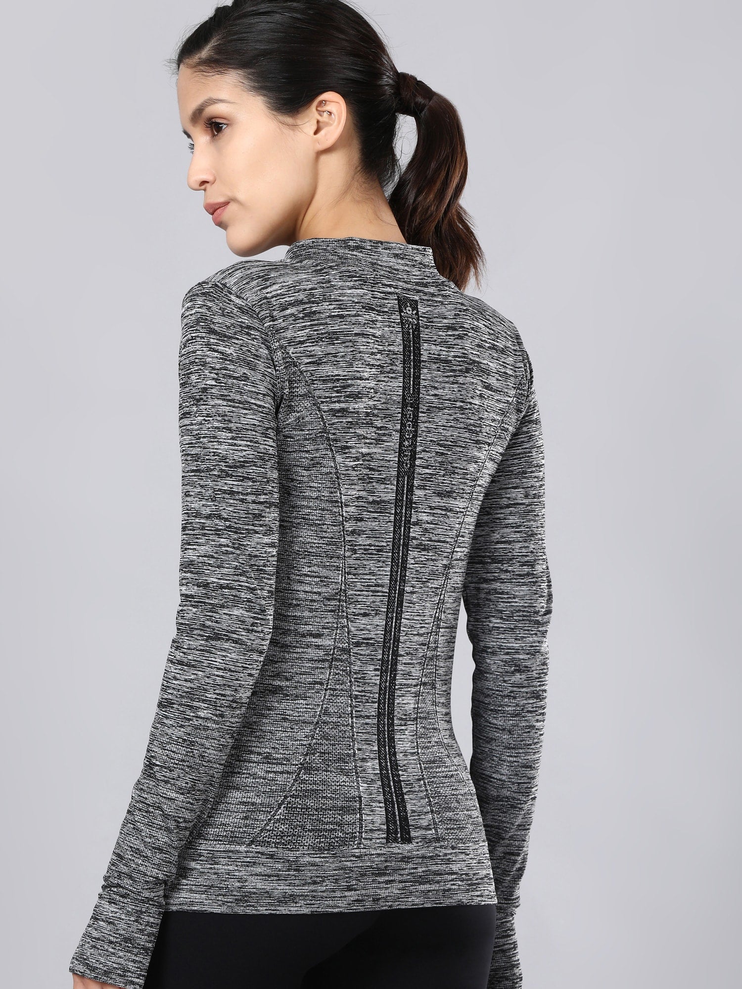 Signature Seamless Black Sweatshirt