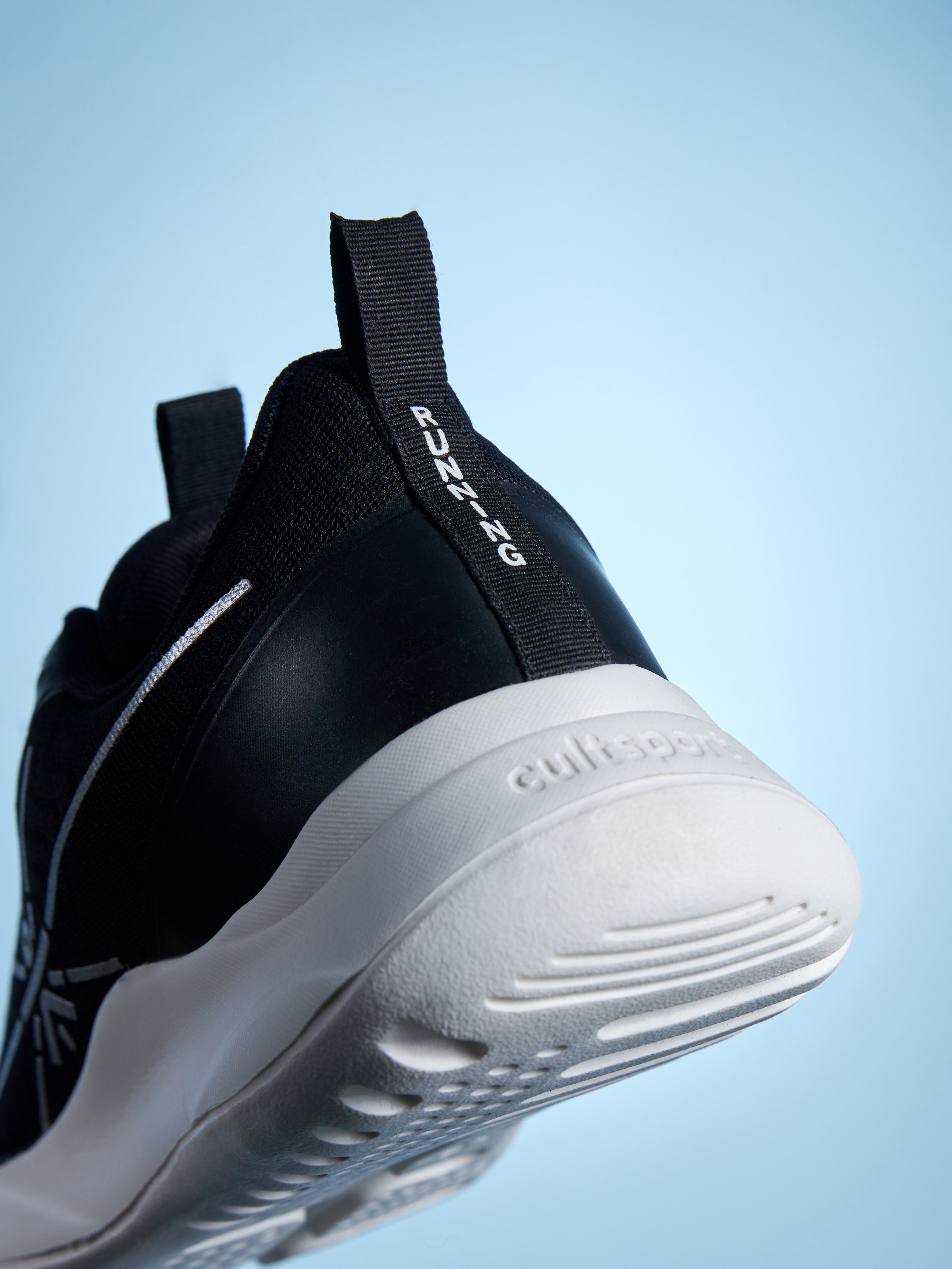 cult Pacer Men Running Shoes