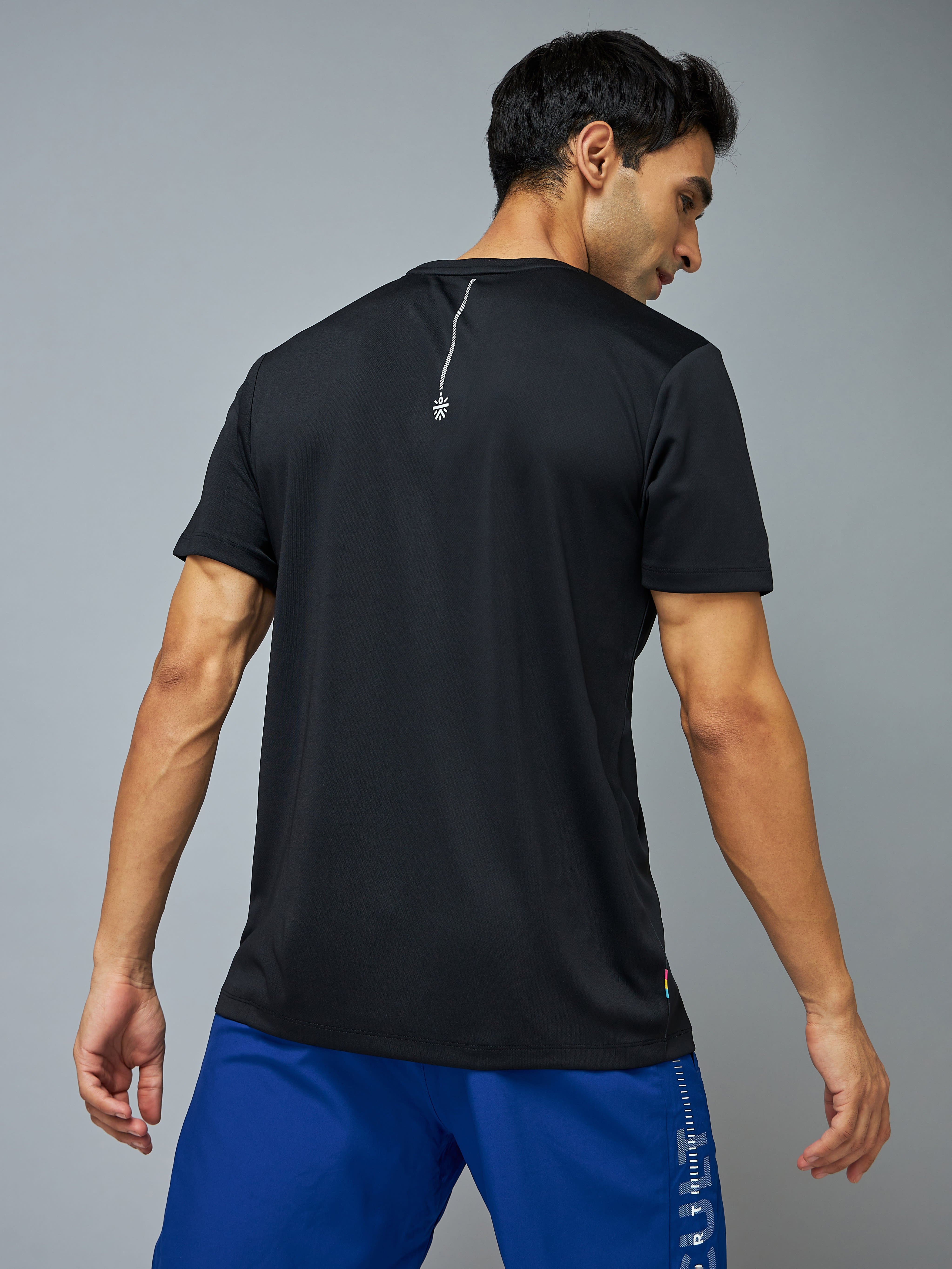 Signature Logo Graphic Training T-shirt