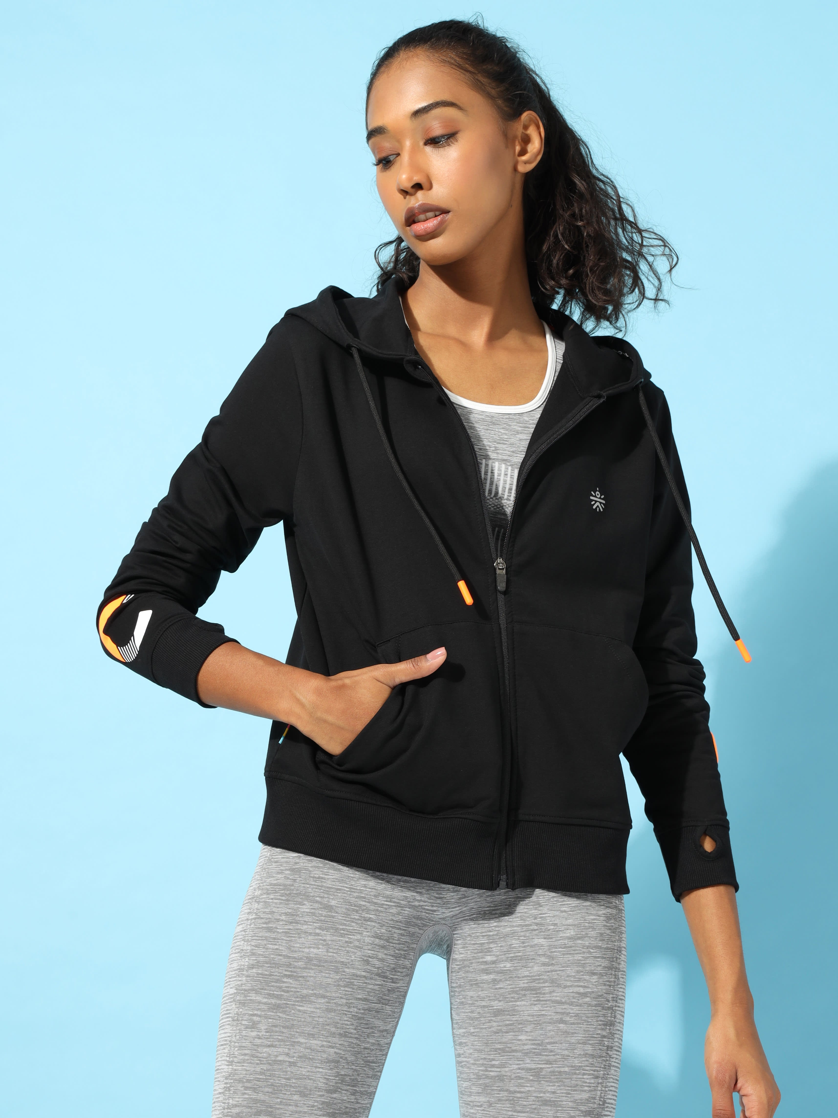 LAYR Solid Sweatshirt