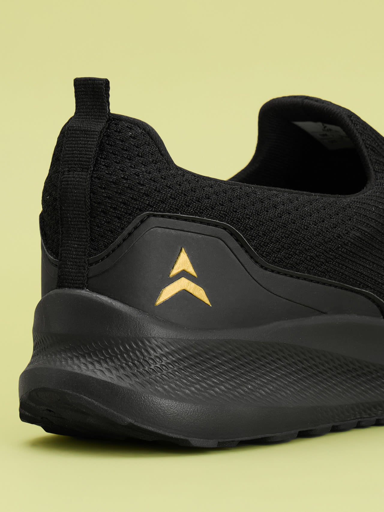 Avant Men's Nest2.0 Slip-On Walking Shoes - Black