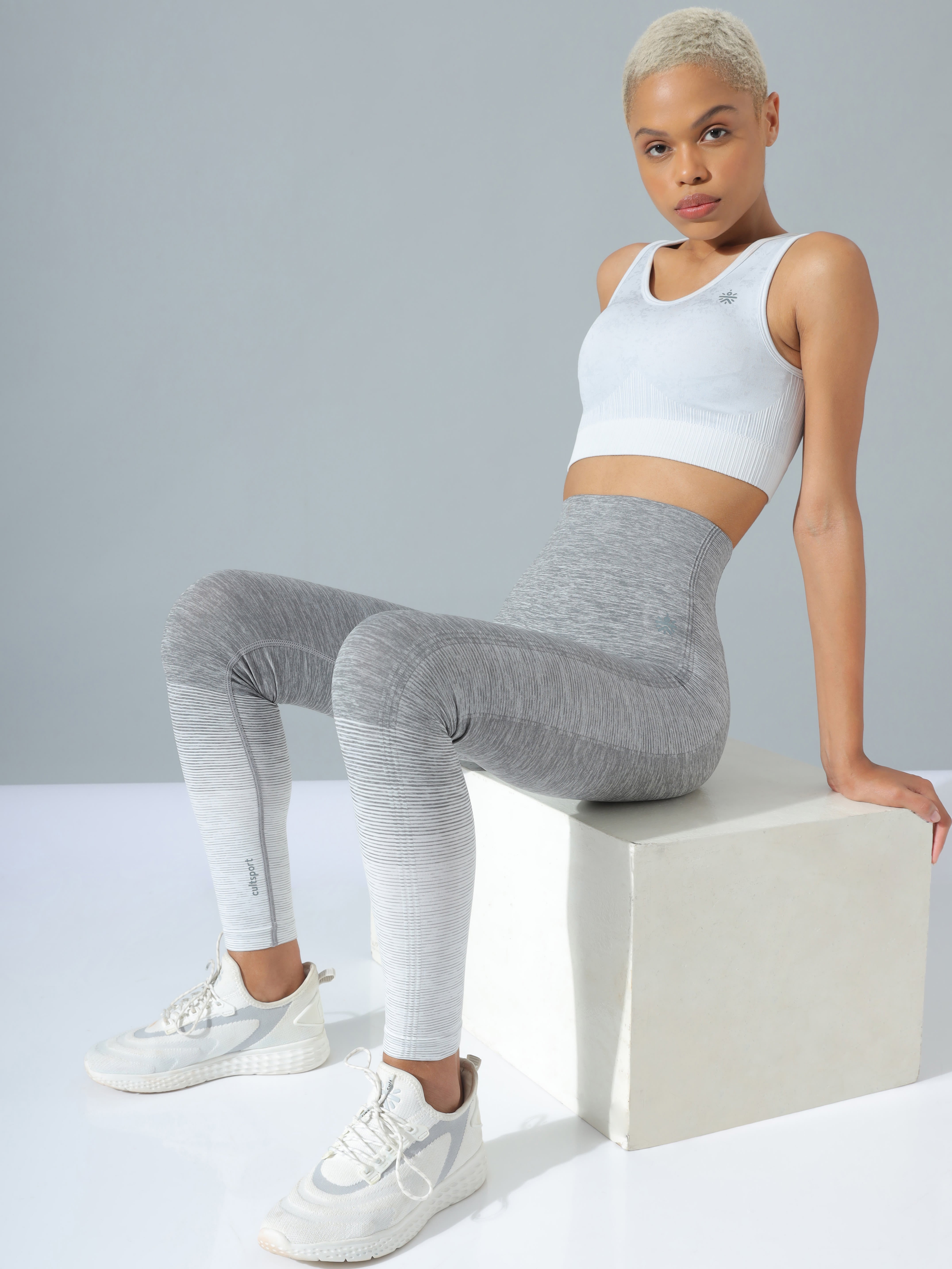 Seamless Liz Medium Impact Sports Bra